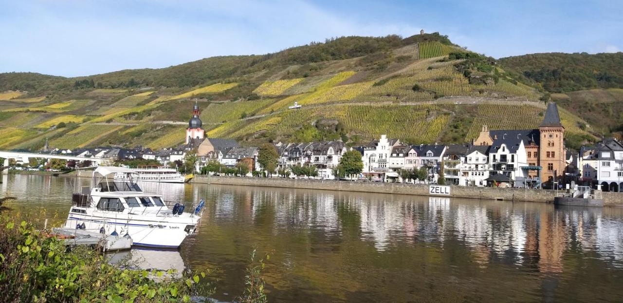Mosel-Appartements Nehren Zell an der Mosel Exterior foto